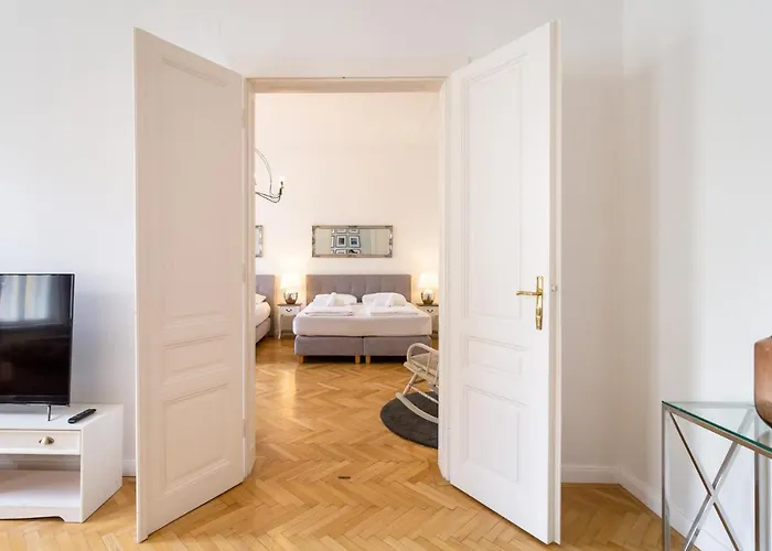 Διαμέρισμα Large Luxury Near Townhall & Votivkirche *