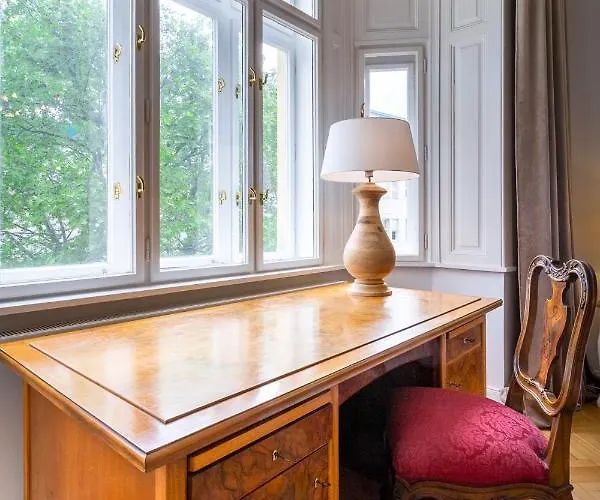 Διαμέρισμα Large Luxury Near Townhall & Votivkirche Βιέννη