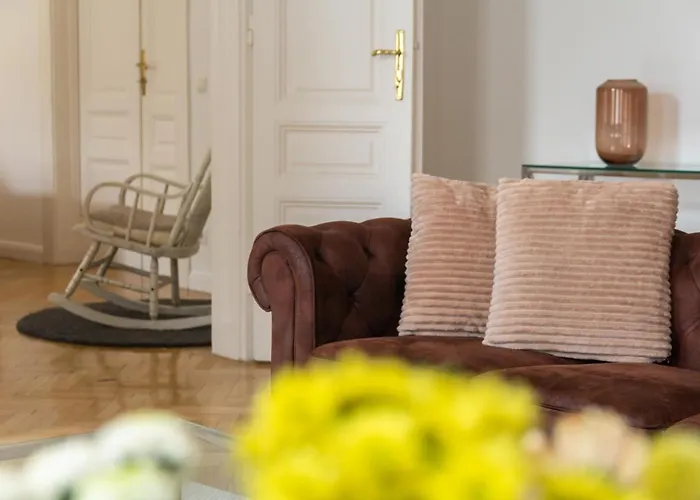 Large Luxury Near Townhall & Votivkirche Διαμέρισμα Βιέννη